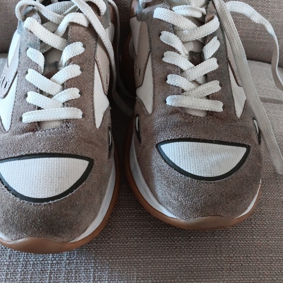 Tory Burch Vintage Sneakers - Picture 6 of 6
